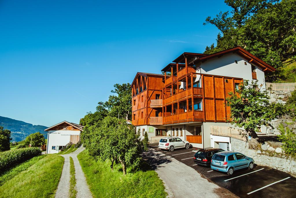 Gasthof Hotel Woehrmaurer Feldthurns Exterior foto